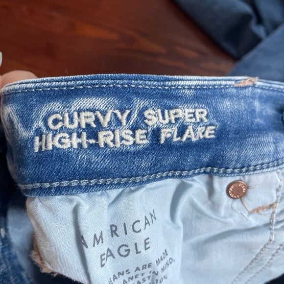 American Eagle High Rise Crossover Waist Ripped Flare Jean - Picture 4 of 5